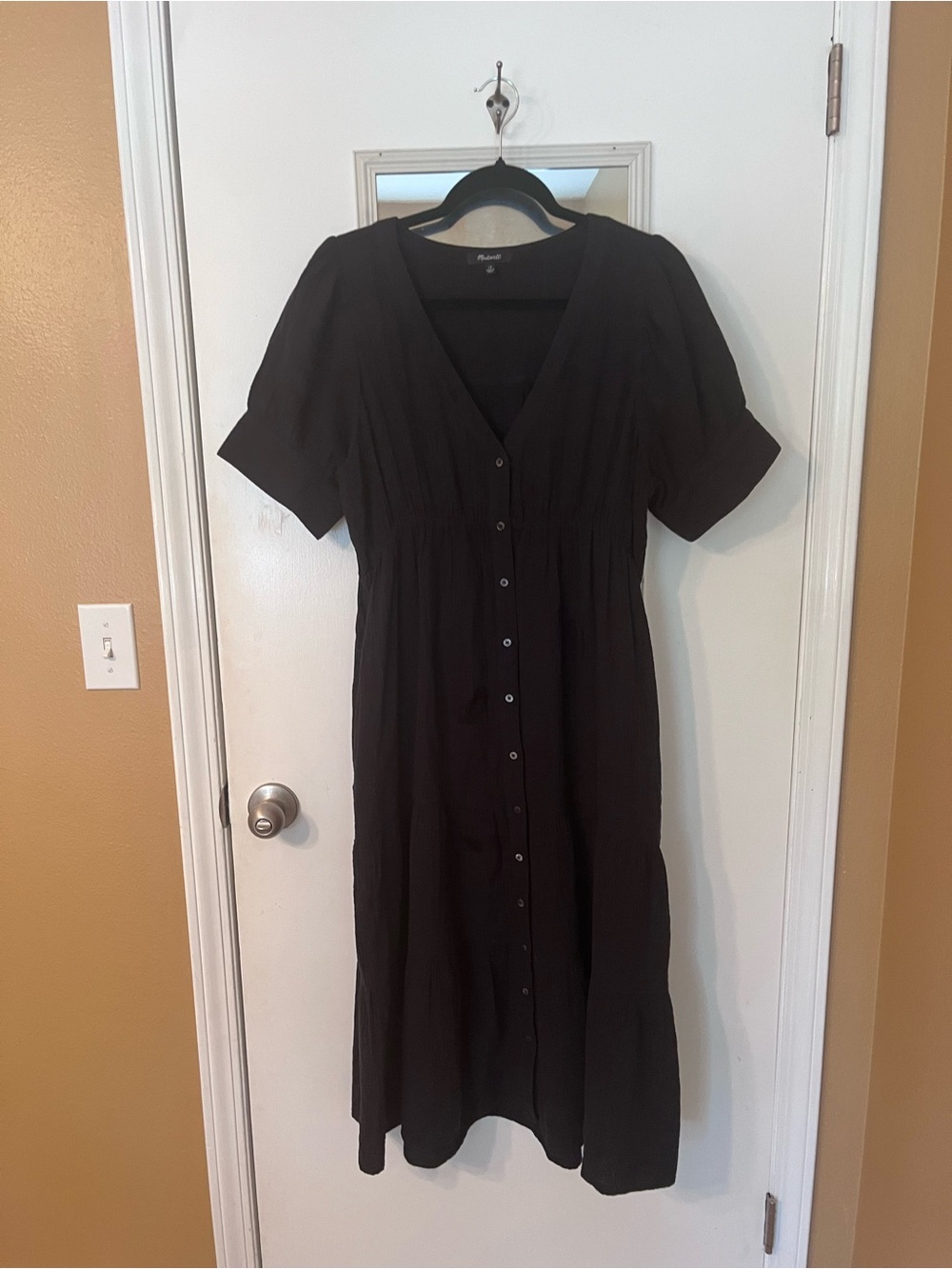 Madewell Black Button-Front V-Neck Midi Dress